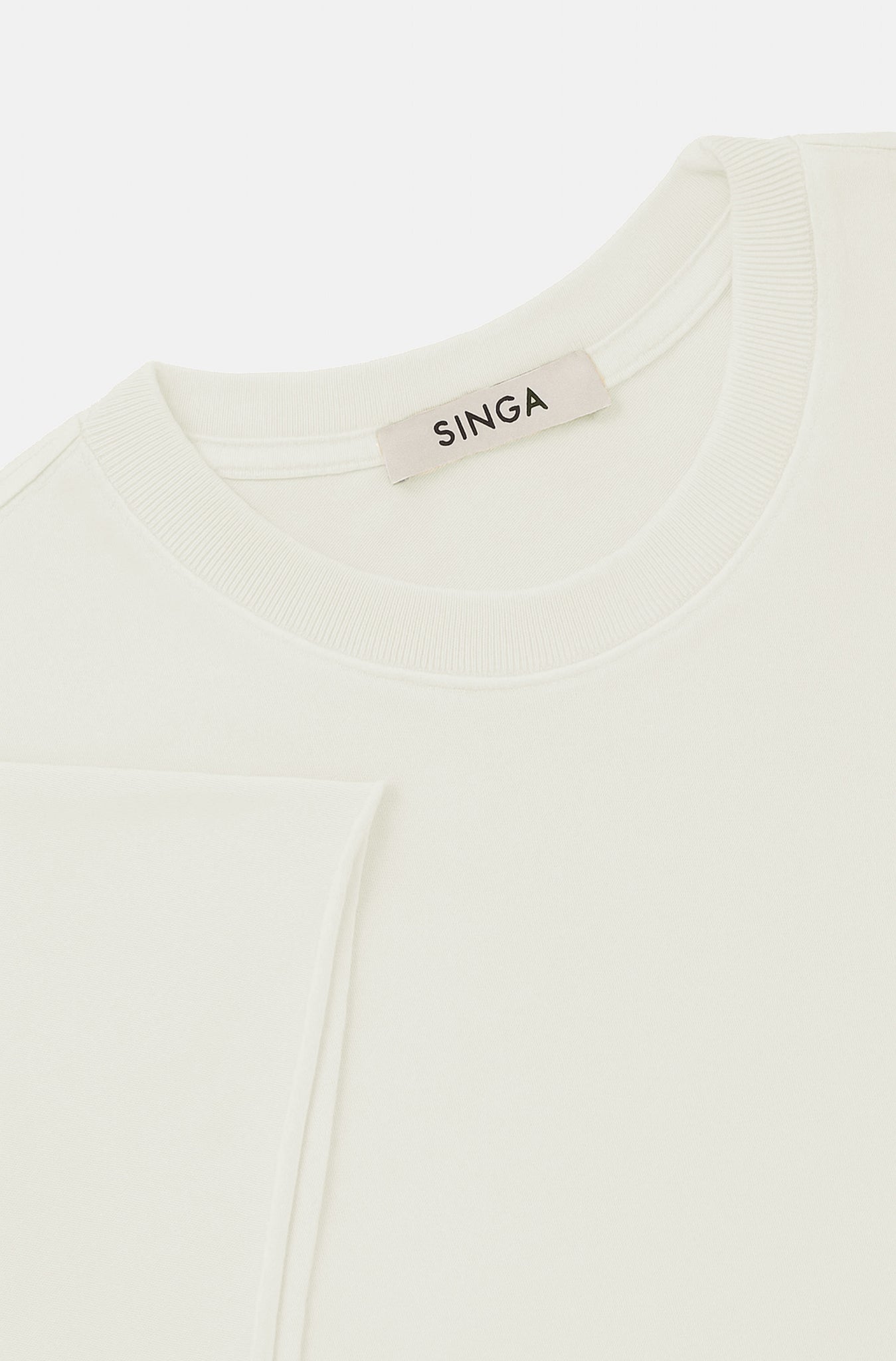 Camiseta Boxy Regular Off-White Corte a Fio