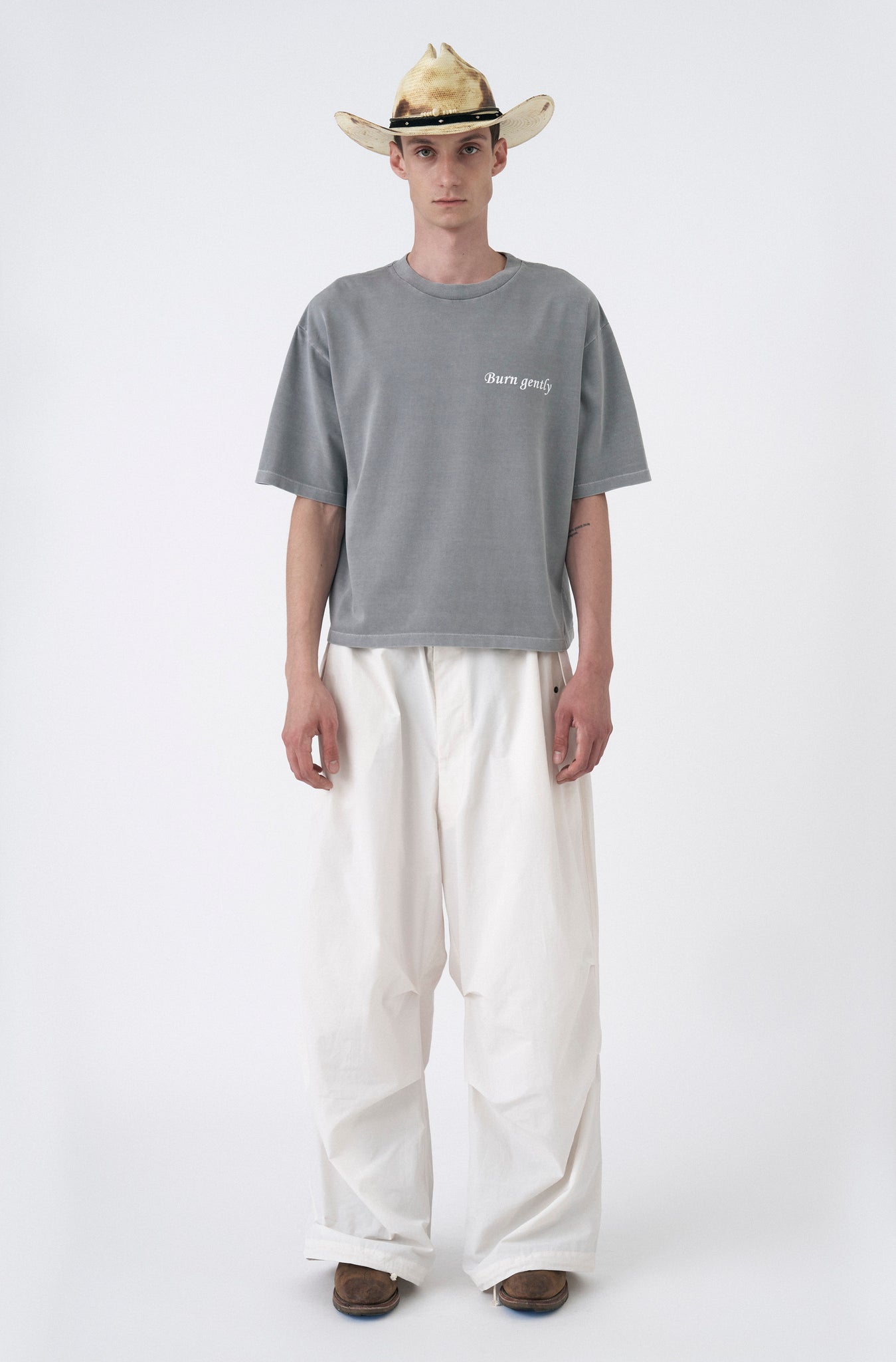 Camiseta Burn Gently Boxy Over