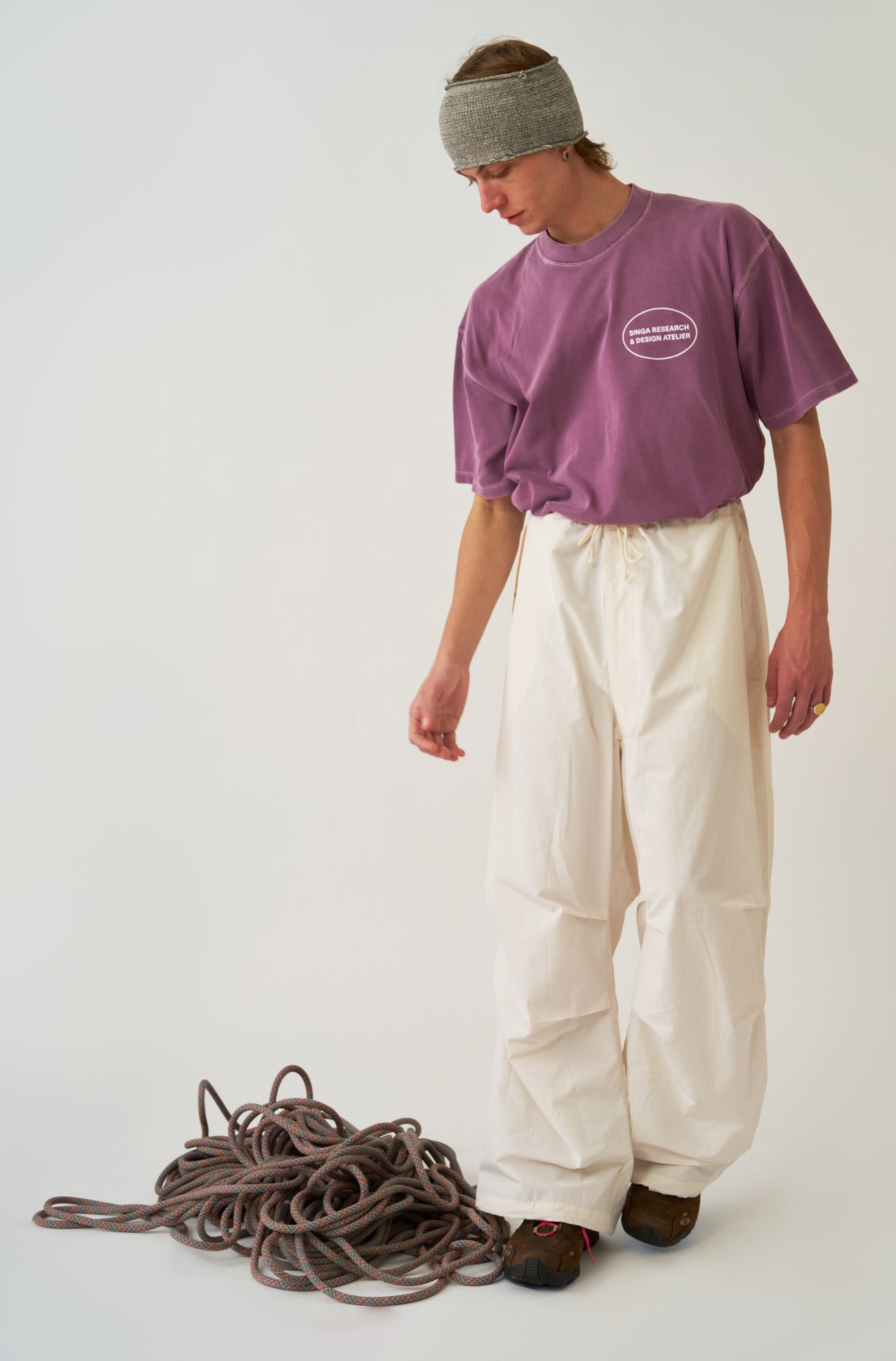 Camiseta Clássica Research and Design - Roxo Queimado