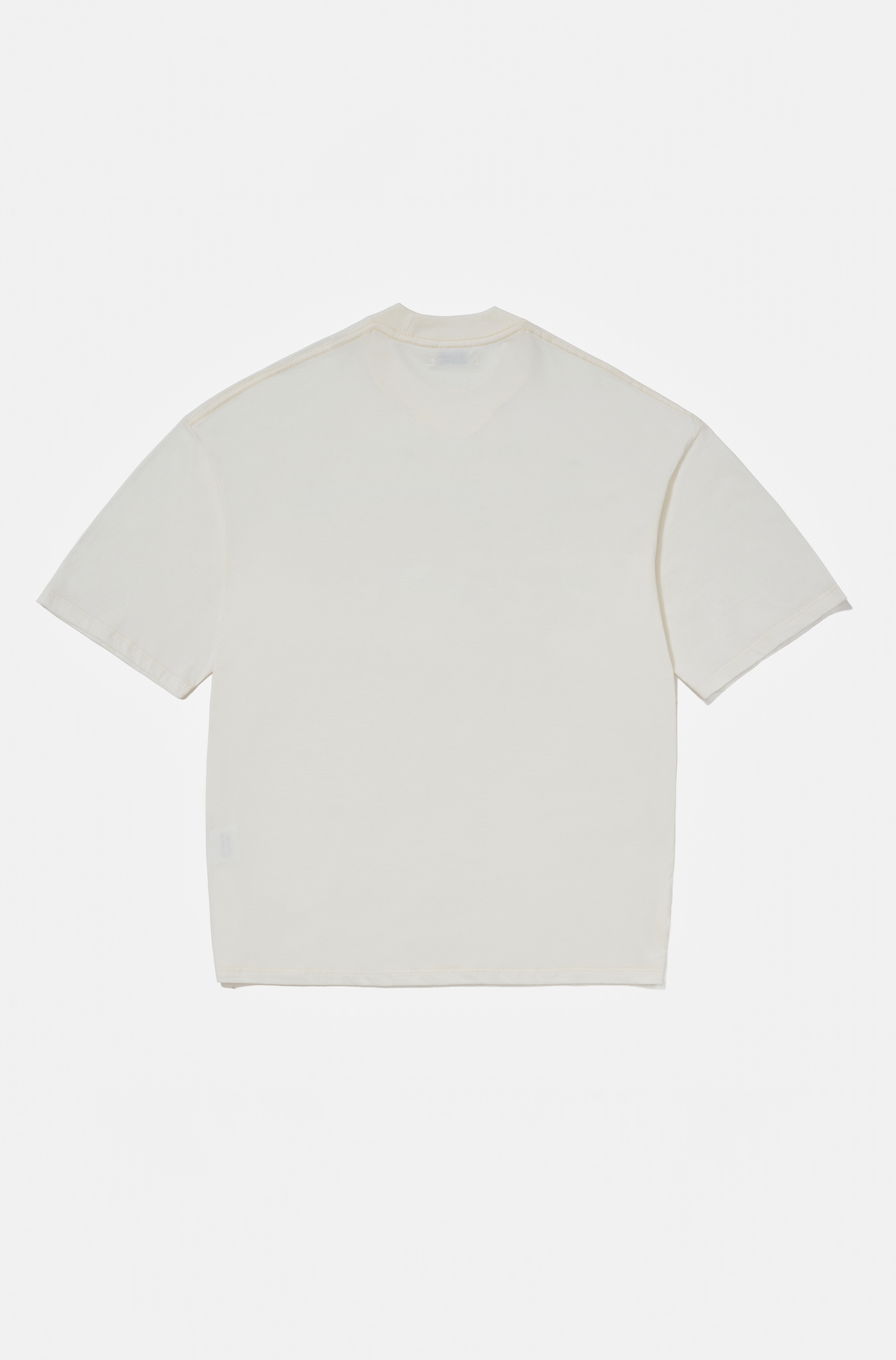 Camiseta Clássica Quiet Mind Crua/Preta