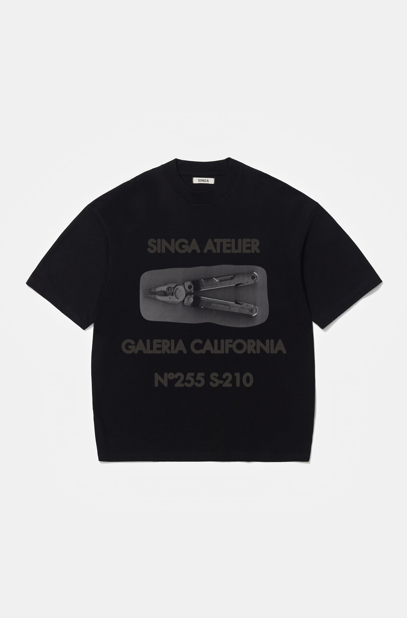 Camiseta CLÁSSICA HEAVY SINGA ATELIER PRETA