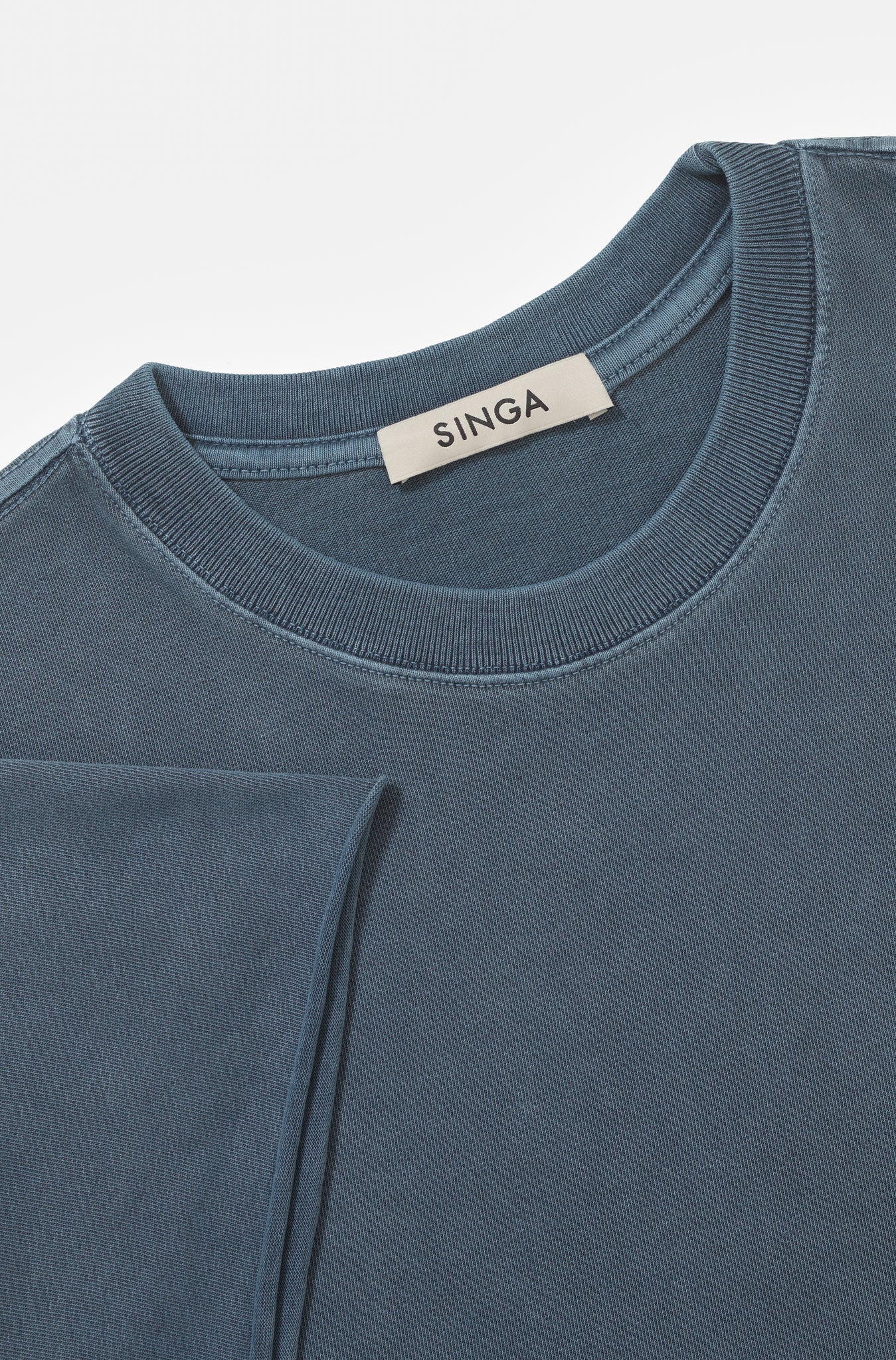 Camiseta Boxy Regular Chakra-Washed™ Indigo Corte a Fio