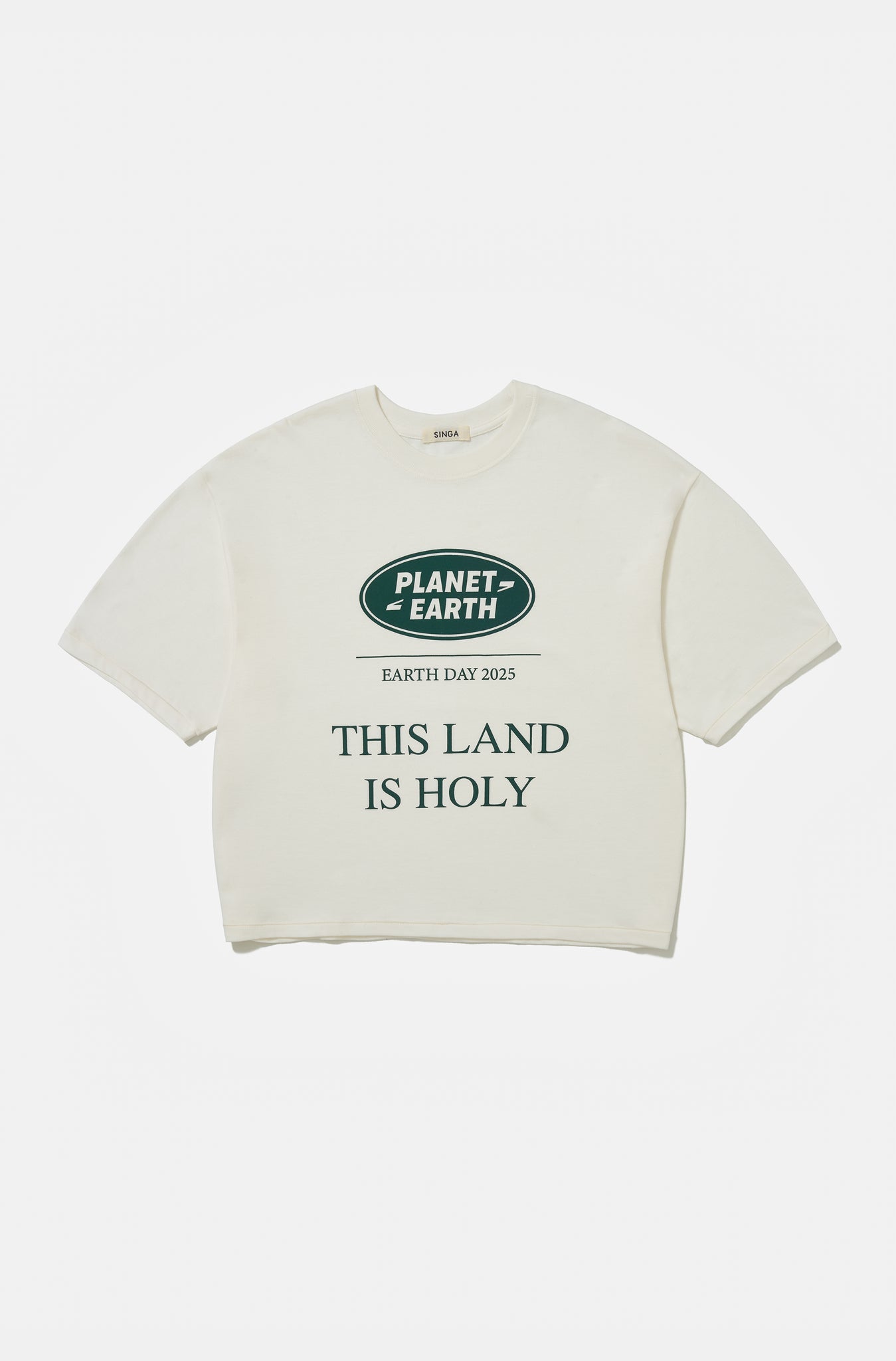 Camiseta Boxy Over Earth Day 2025
